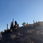 Cabalgatas Y Alojamiento Locurachile